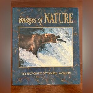 Images of Nature by Thomas D Mangelsen